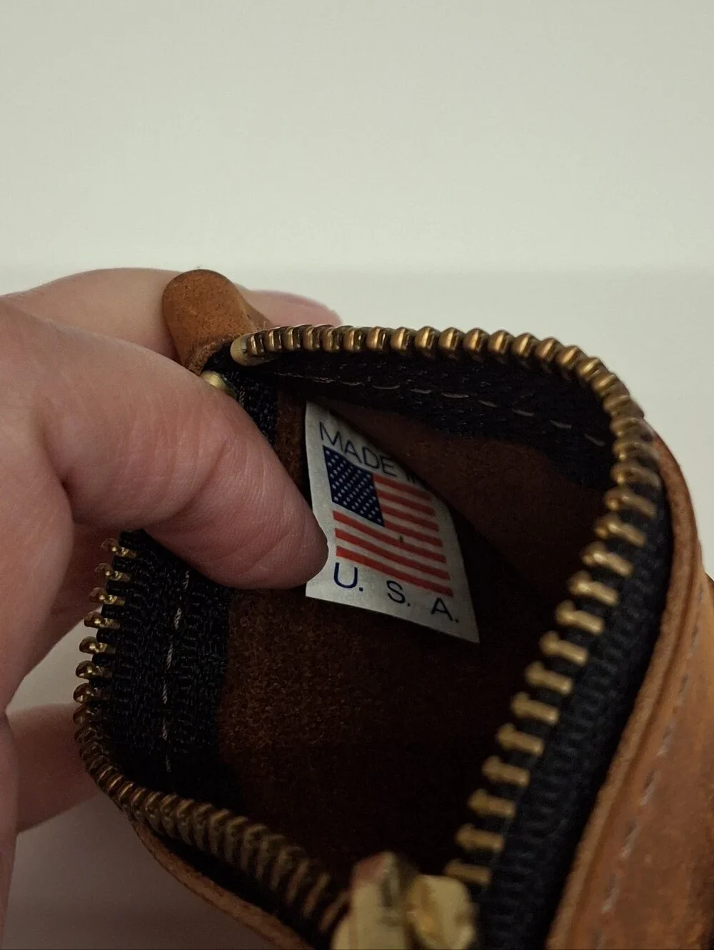 NINE LINE Leather Key Chain/Change Holder